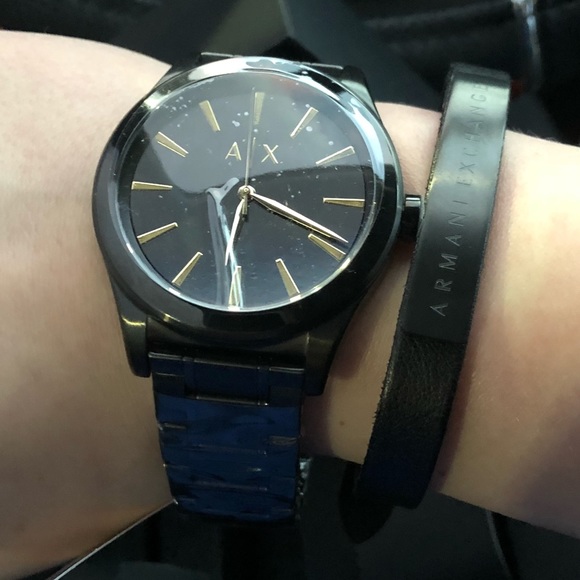 Armani Exchange watch gift set. - Picture 4 of 4